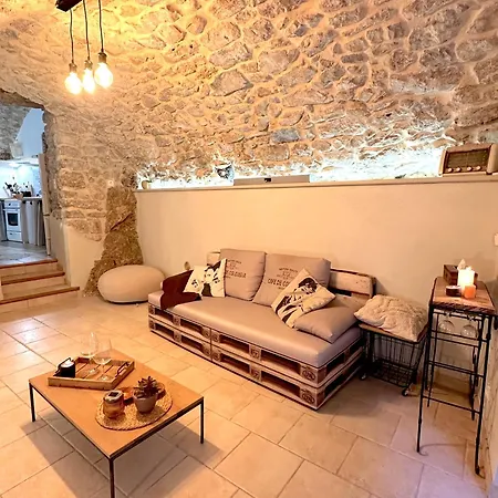 Dom wakacyjny De Charme Au Pied Du Chateau De Brissac
