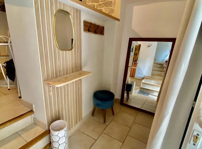 Gite De Charme Au Pied Du Chateau De Brissac Brissac